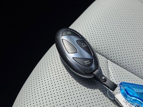 New 2026 Hyundai Elantra Limited FWD image 36