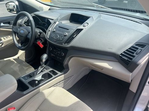 Used 2018 Ford Escape SE FWD image 39
