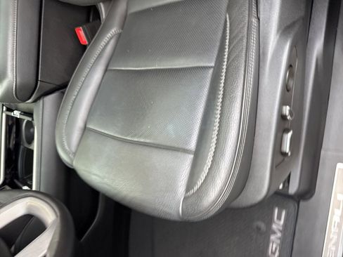 Used 2022 GMC Yukon Denali w/ Max Trailering Package image 42