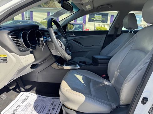 Used 2013 Kia Optima EX image 10