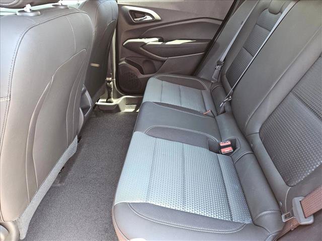 Used 2026 Chevrolet Trax LT w/ LPO, Blackout Package FWD image 20