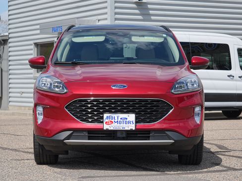 Used 2020 Ford Escape Titanium AWD/4WD image 9