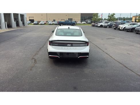 Used 2024 Hyundai Sonata SEL FWD image 6