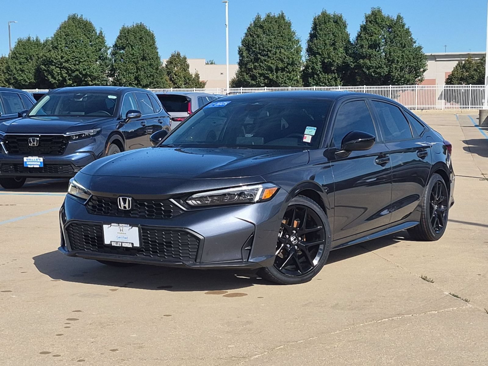 Used 2025 Honda Civic Sport image 2