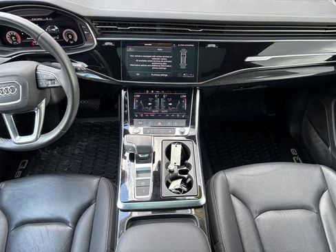 Used 2023 Audi Q8 Premium Plus AWD/4WD image 17