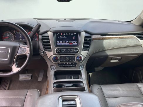Used 2016 GMC Yukon Denali w/ Open Road Package AWD/4WD image 11