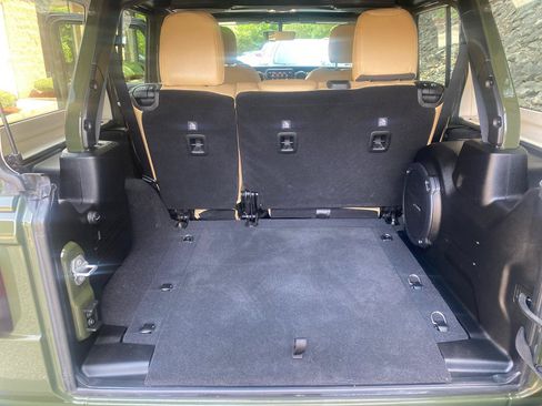 Used 2022 Jeep Wrangler Unlimited Sport w/ Sun And Sound Package AWD/4WD image 25
