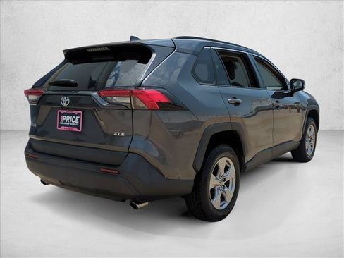 Certified 2023 Toyota RAV4 XLE w/ Convenience Package FWD image 5
