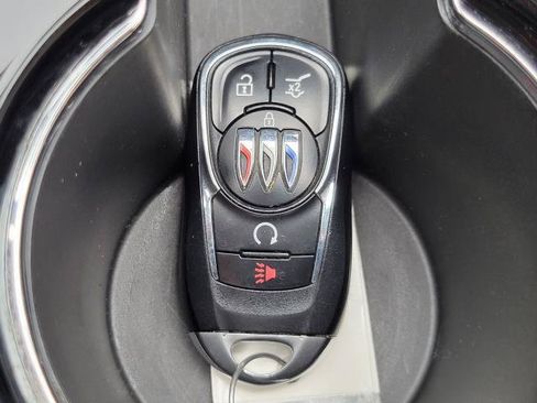 Used 2025 Buick Encore GX Preferred w/ Comfort Package AWD/4WD image 29