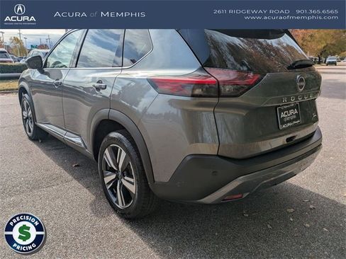 Used 2023 Nissan Rogue SL image 3