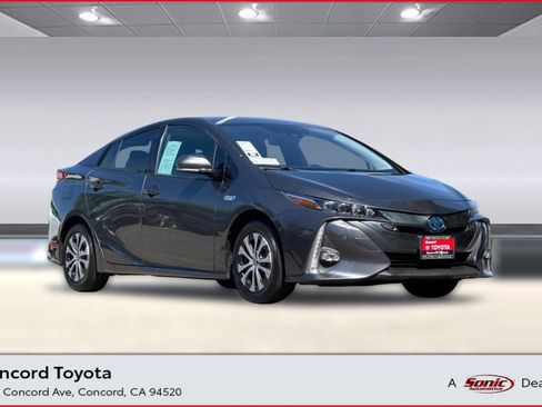 Used 2020 Toyota Prius Prime Limited w/ Carpet Mat Package FWD image 1