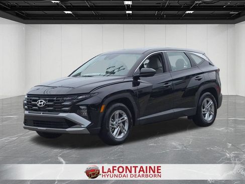 Certified 2025 Hyundai Tucson SE FWD image 1
