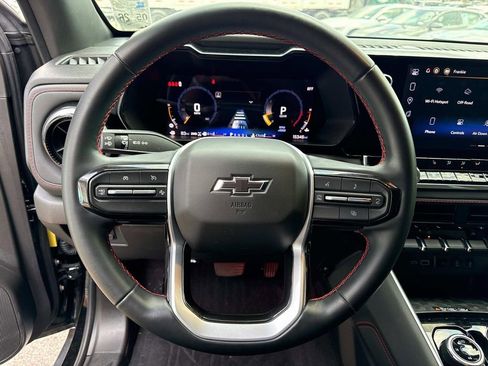 Used 2024 Chevrolet Colorado Z71 w/ Z71 Convenience Package 2 image 21