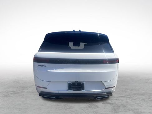Used 2024 Land Rover Range Rover Sport Dynamic SE AWD/4WD image 9