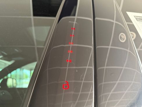 Used 2023 Lincoln Aviator Reserve w/ Equipment Group 201A image 12