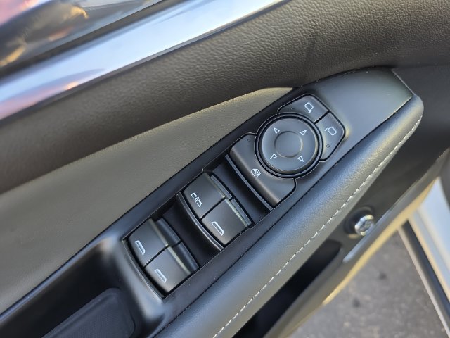 Certified 2023 Buick Enclave Essence w/ Experience Buick Package FWD image 10