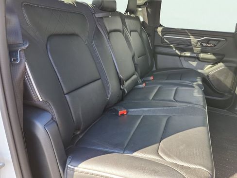 Used 2025 RAM 1500 Limited w/ Off Road Group AWD/4WD image 14