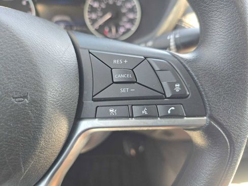 Used 2024 Nissan Sentra SV image 30