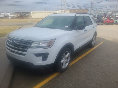 Used 2018 Ford Explorer FWD image 1