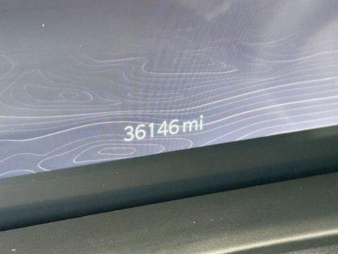 Used 2024 Jeep Grand Cherokee L Limited w/ Luxury Tech Group II image 19