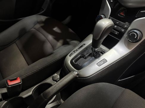 Used 2016 Chevrolet Cruze LT FWD image 22