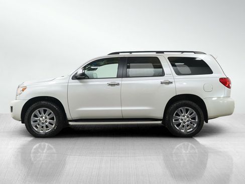 Used 2012 Toyota Sequoia Platinum image 2