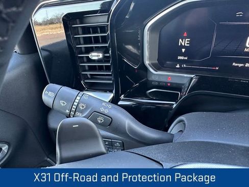 New 2026 GMC Sierra 1500 SLT AWD/4WD image 24