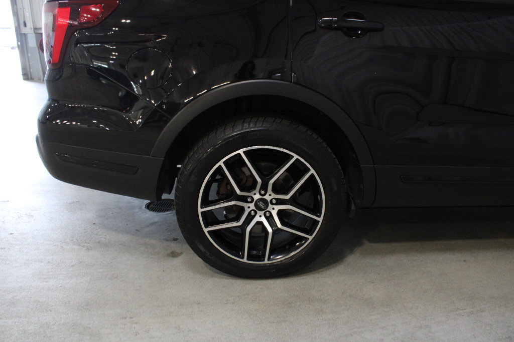 Used 2019 Ford Explorer Sport w/ Equipment Group 401A AWD/4WD image 29