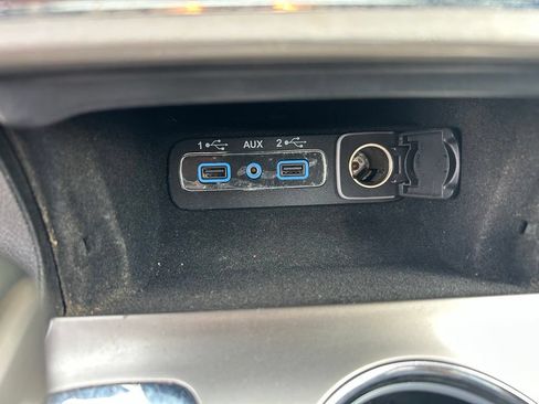 Used 2021 Jeep Grand Cherokee Limited AWD/4WD image 32