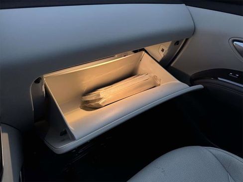 Certified 2024 Hyundai Tucson Limited image 33