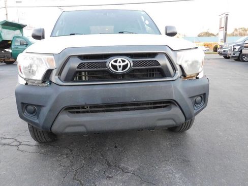 Used 2012 Toyota Tacoma Base 4x2 4dr Access Cab 6.1 ft image 2