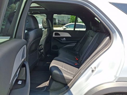 Used 2024 Mercedes-Benz GLE 450e 4MATIC image 10