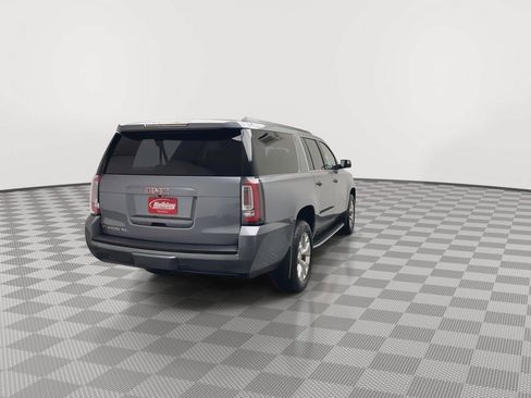 Used 2018 GMC Yukon XL SLT w/ Open Road Package AWD/4WD image 45