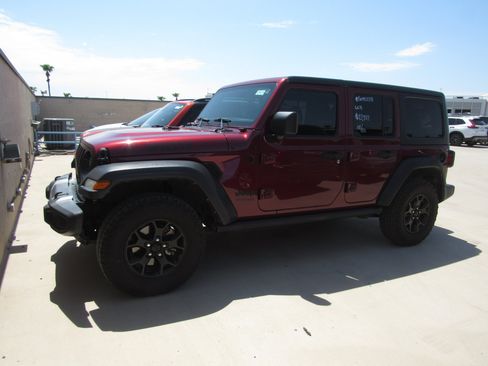 Used 2021 Jeep Wrangler Unlimited Sport AWD/4WD image 1