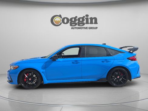 Used 2025 Honda Civic Type R image 2