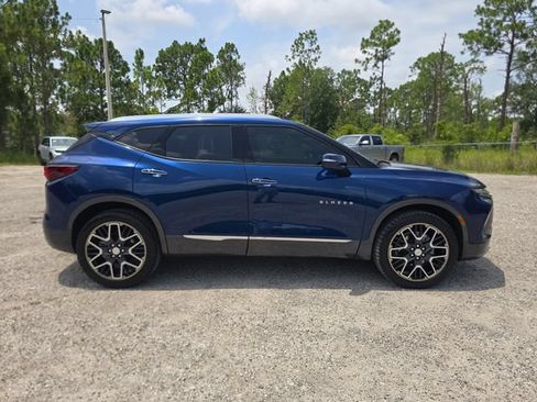 Used 2023 Chevrolet Blazer Premier w/ Enhanced Convenience Package FWD image 3