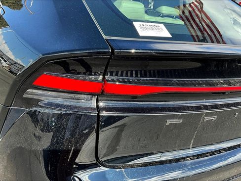 Used 2024 Toyota Prius XLE image 23