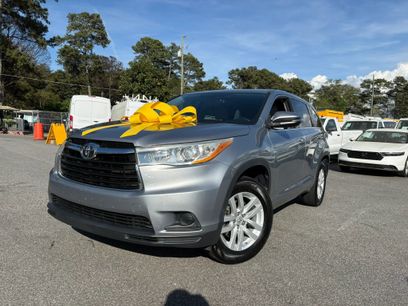 Used 2014 Toyota Highlander LE