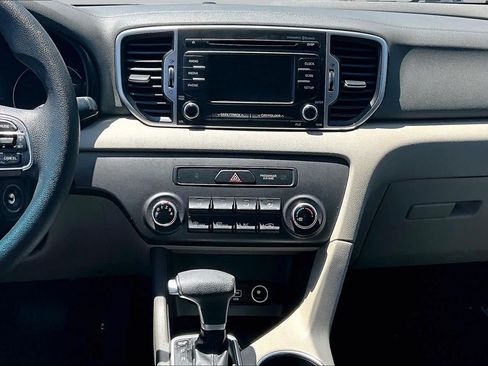 Used 2018 Kia Sportage LX AWD/4WD image 6