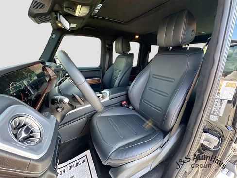 Used 2024 Mercedes-Benz G 550 image 11
