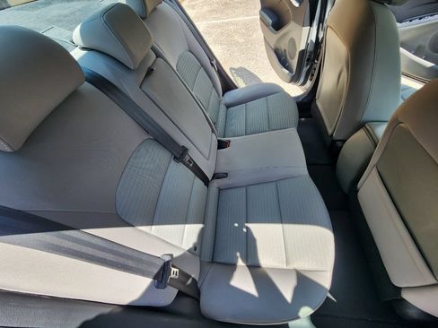 Used 2015 Kia Forte LX w/ Popular Package FWD image 8