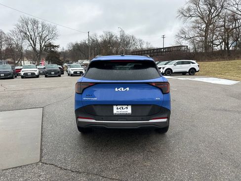 New 2026 Kia Sportage EX image 4