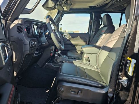 New 2026 Jeep Wrangler Unlimited Rubicon w/ Xtreme 35 Tire Package image 7