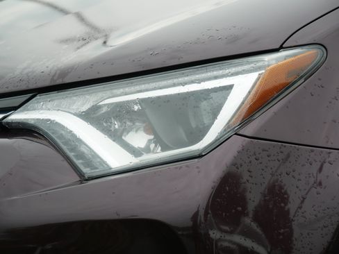 Used 2017 Toyota RAV4 LE w/ All Weather Liner Package AWD/4WD image 9