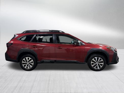 Certified 2024 Subaru Outback Premium image 8