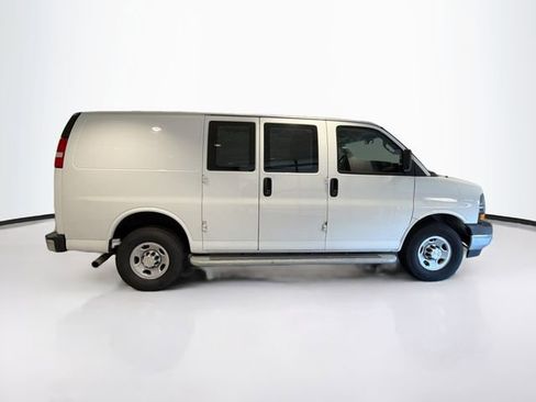 Used 2022 Chevrolet Express 2500 w/ Driver Convenience Package image 8