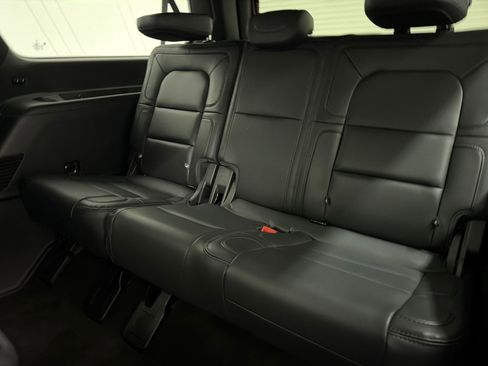 Used 2023 Lincoln Navigator L Reserve AWD/4WD image 20