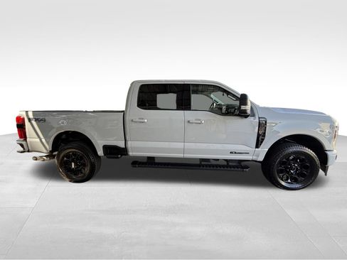 Used 2026 Ford F350 Lariat w/ Black Appearance Package AWD/4WD image 4