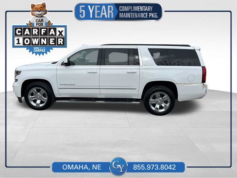 Used 2018 Chevrolet Suburban LT w/ LT Signature Package image 1