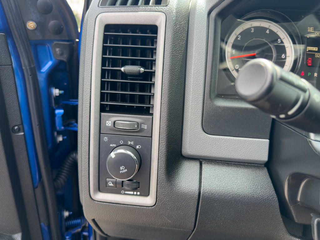 Used 2019 RAM 1500 Express w/ Express Value Package AWD/4WD image 21
